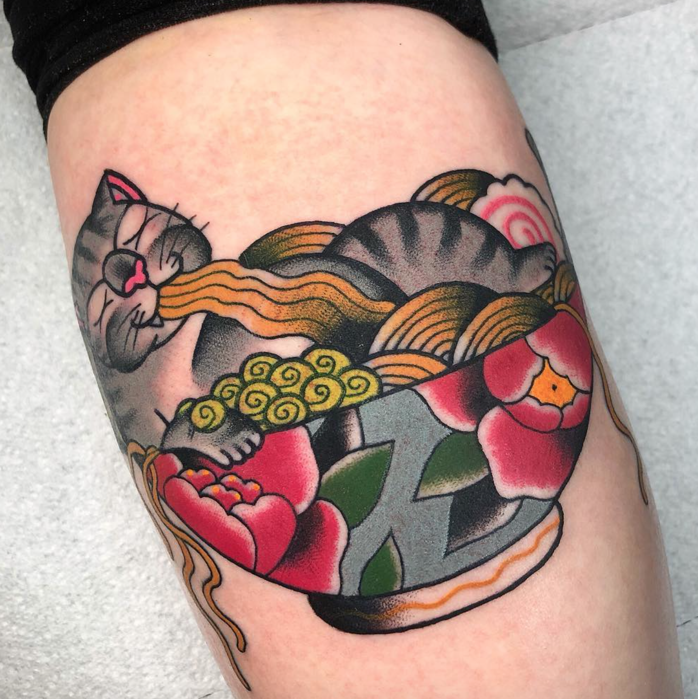 Iris Lys ramen cat tattoo