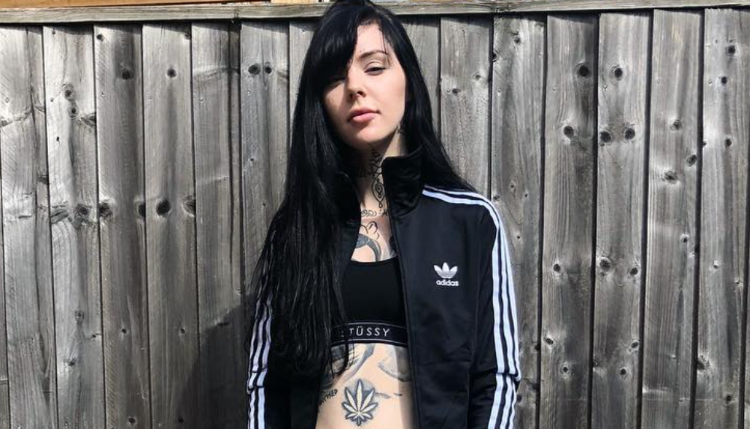 Tattoo Artist Grace Neutral